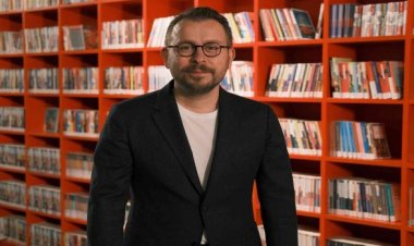 Cumhurbaşkanlığından şef, seyyah ve yazar Ömür Akkora gastronomi ödülü