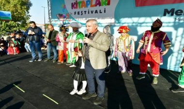 Yeşilyurt Çocuk Kitapları Festivali dolu dolu geçiyor