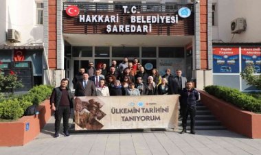 Hakkaride 30 genç İstanbula uğurlandı