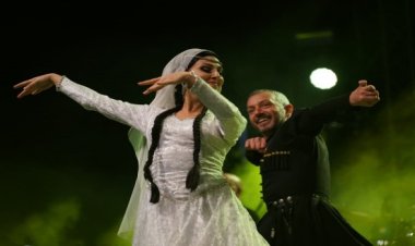 Cumhuriyet Bayramı Kardeş Kültürleri Kartalda buluşturdu