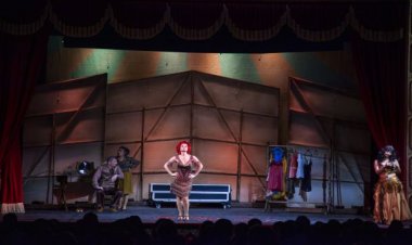 HİSSELİ HARİKALAR KUMPANYASI’YLA GEÇMİŞE YOLCULUK