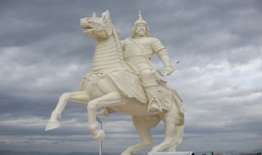 TÜRK TARİH MÜZESİ VE PARKI