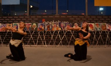 40 kadın 40 başlık  konulu fotoğraf sergisinin galası yapıldı